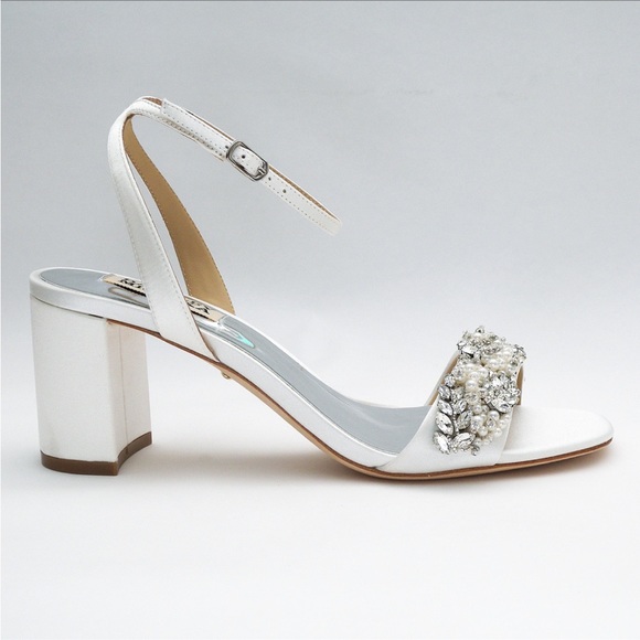 Badgley Mischka Clara, White Block Heels, Pearl & Crystal Trim at Toe - Picture 3 of 3